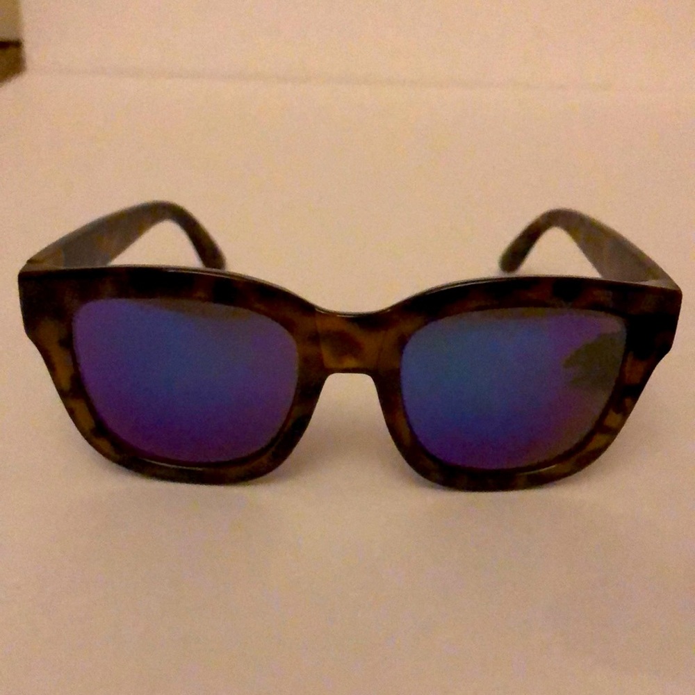 Brown Tortoise Shell Frame & Blue Lense Sunglasses